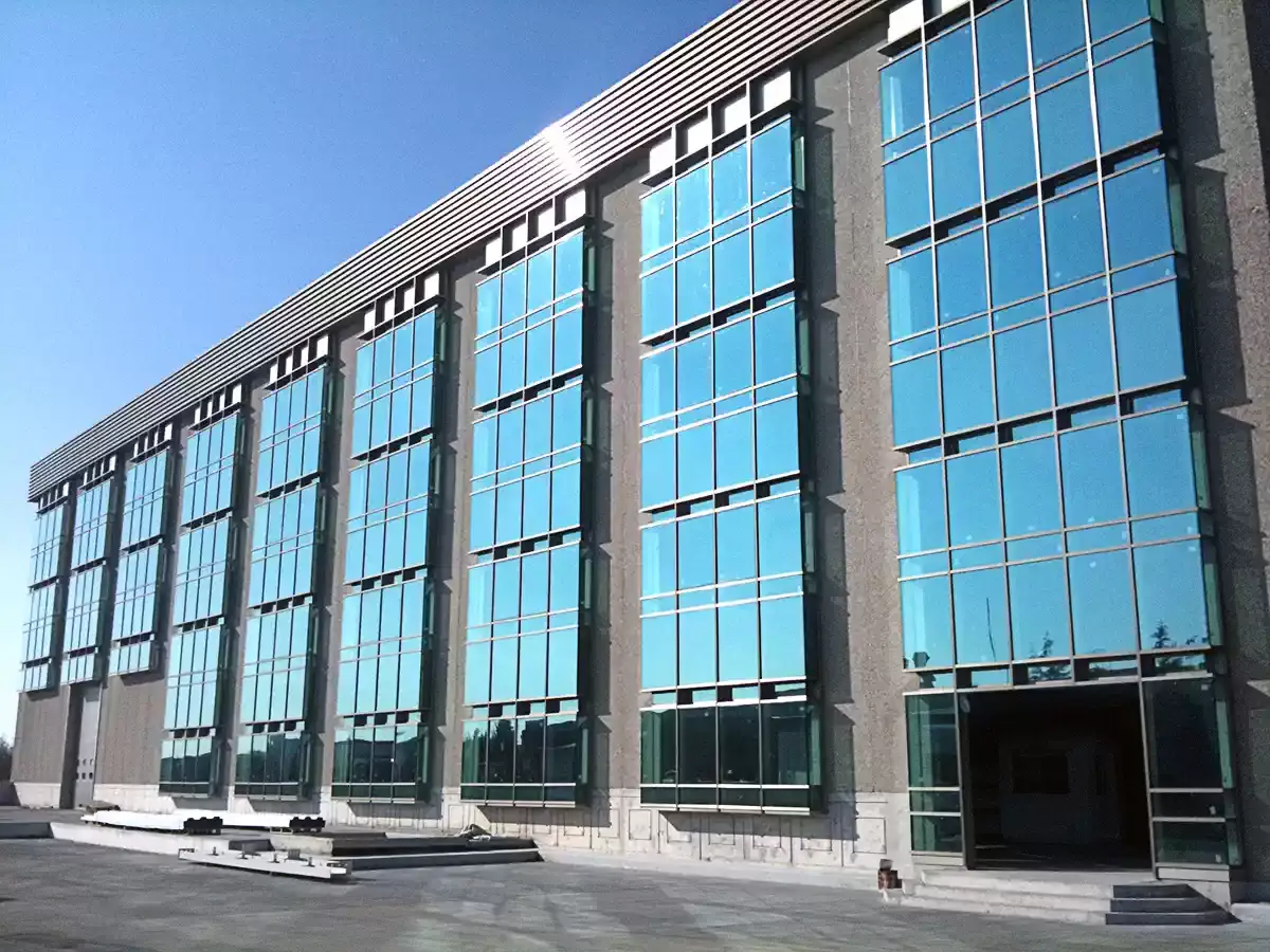 Çelik Konstrüksiyon Modern Ticari Bina Tasarımları